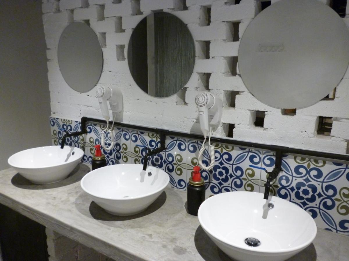 Ola Hostel Malacca Eksteriør bilde